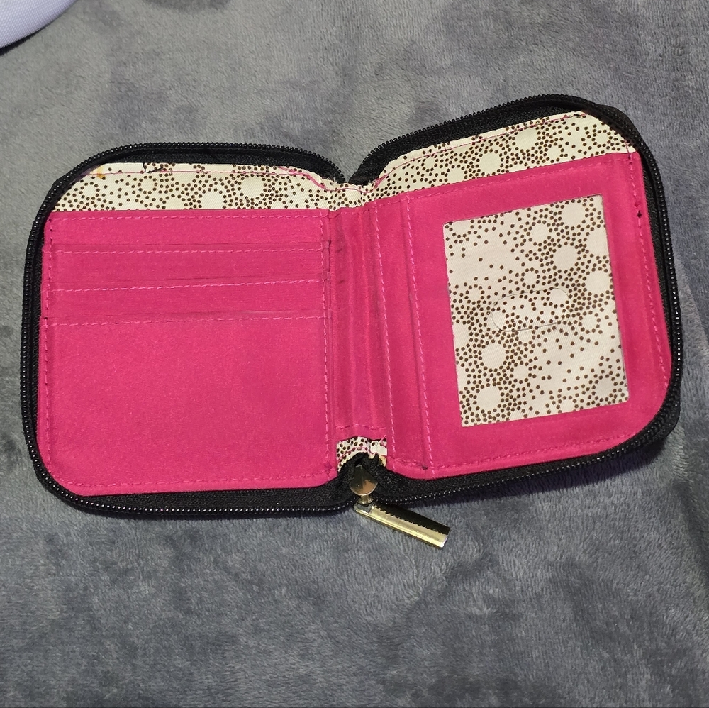 Small Black Wallet With Pink Inside